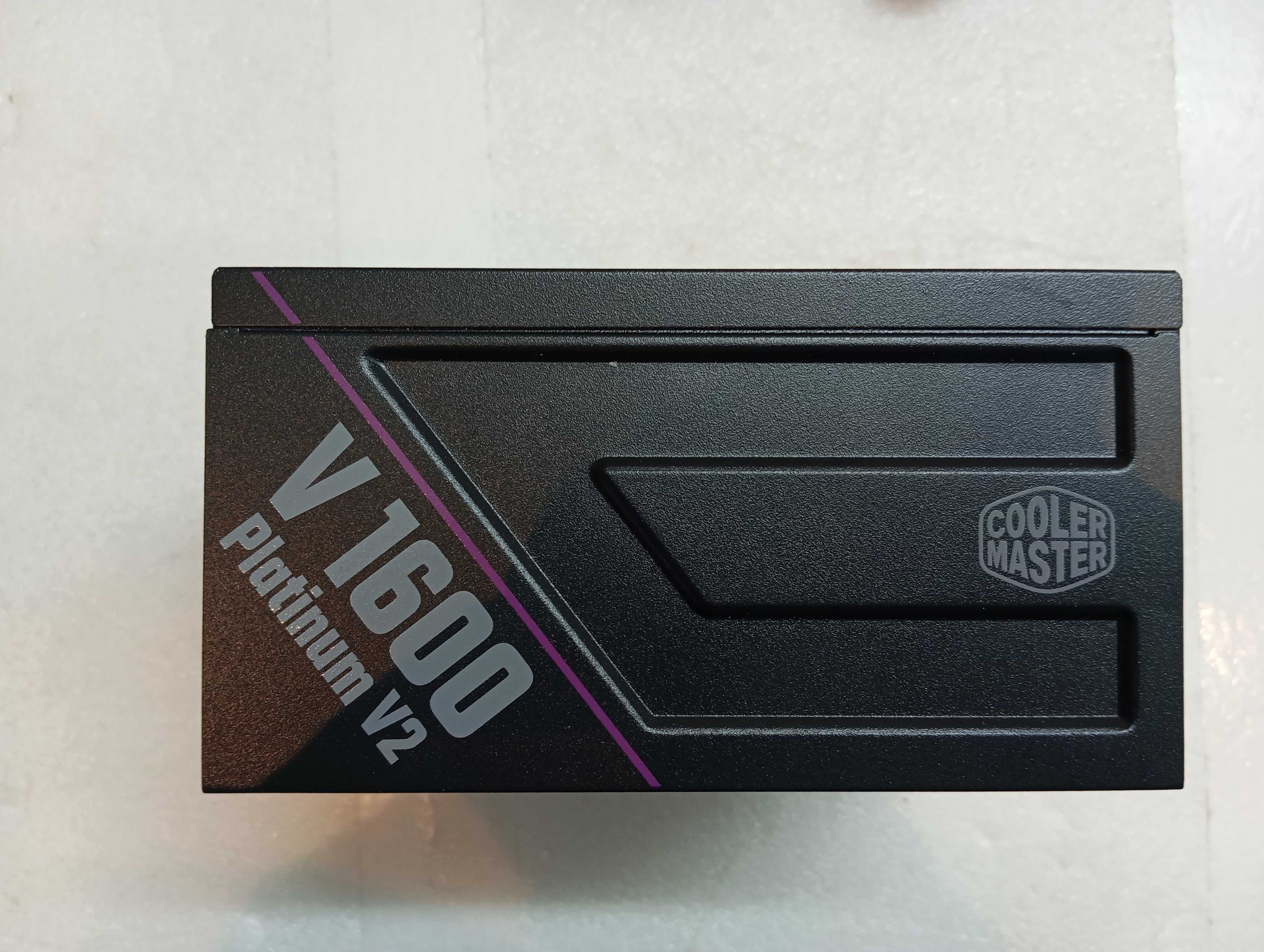 Refurbished Cooler Master V Platinum 1600 V2 Refurbished Cooler Master V Platinum 1600 V2